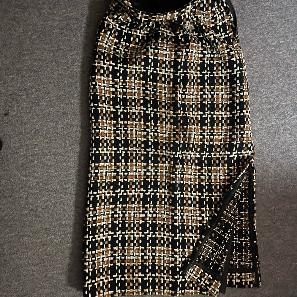 Elegant Black and Brown Patterned Wool Maxi Skirt